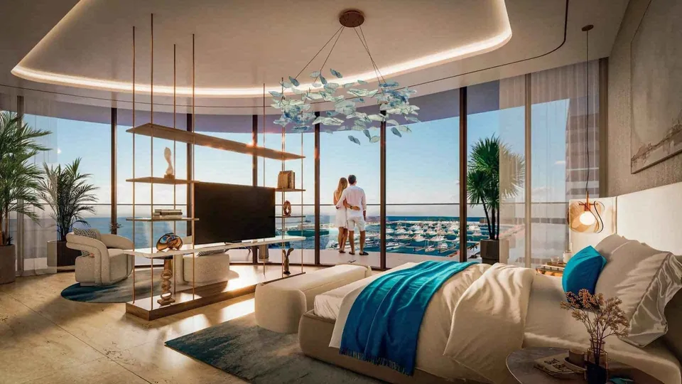Royal Yacht Club Residences: interior living, photo 8 of 12