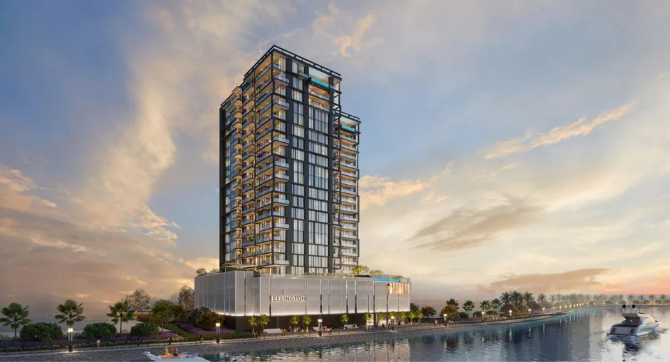 The Crestmark: exterior, photo 1 of 12
