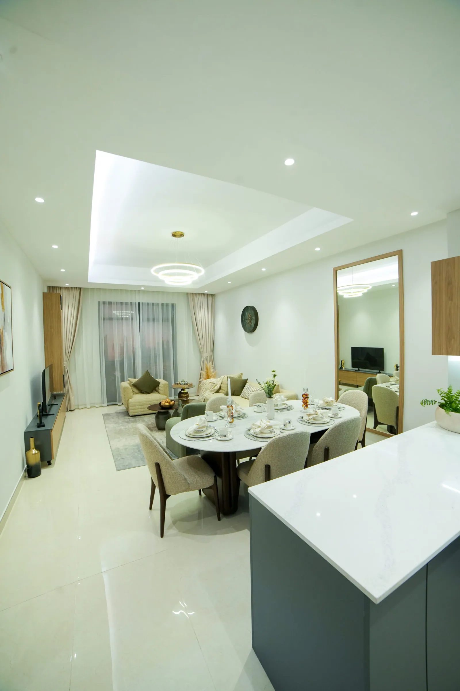 Lusin Residences: exterior, photo 6 of 12