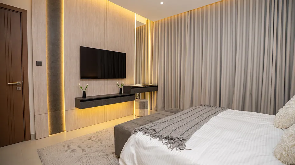 Tulip Oasis 11: interior bedroom, photo 5 of 12