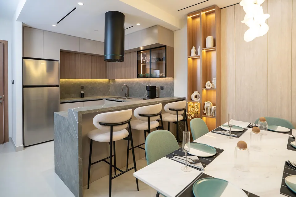 Tulip Oasis 11: interior kitchen, photo 8 of 12