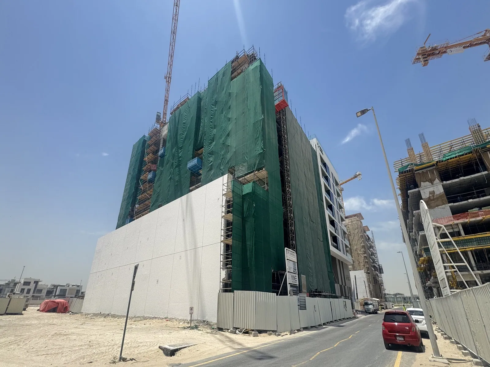 One by Nine: exterior, photo 3 of 12