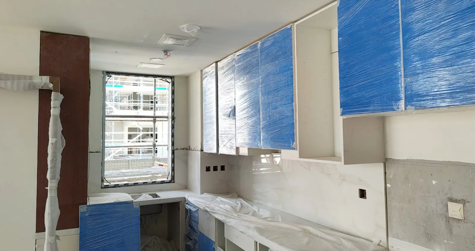 Ora: interior living, photo 9 of 12