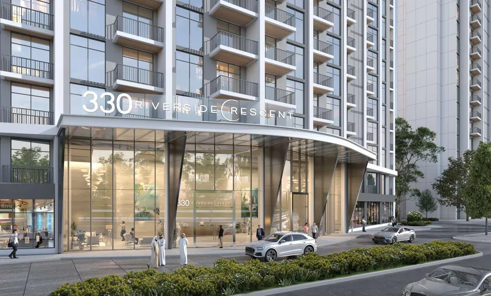 330 Riverside Crescent: exterior, photo 2 of 12