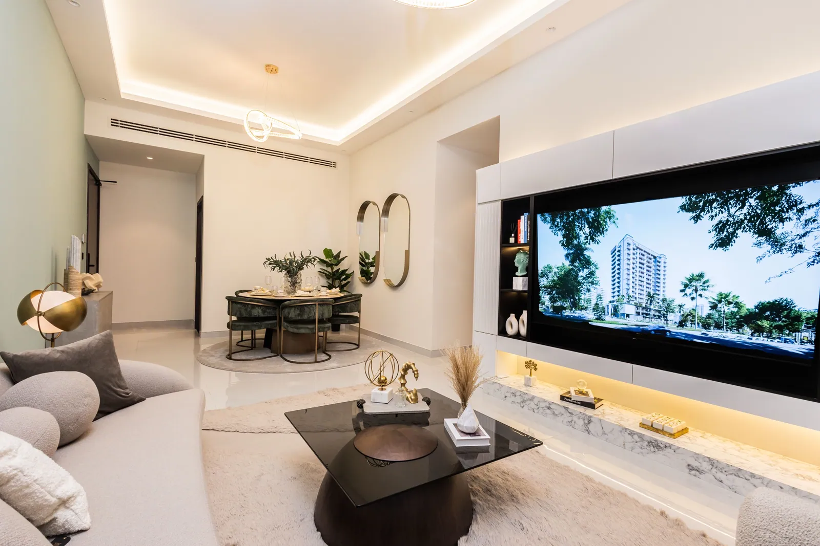 Symbolic Aura: interior living, photo 7 of 12