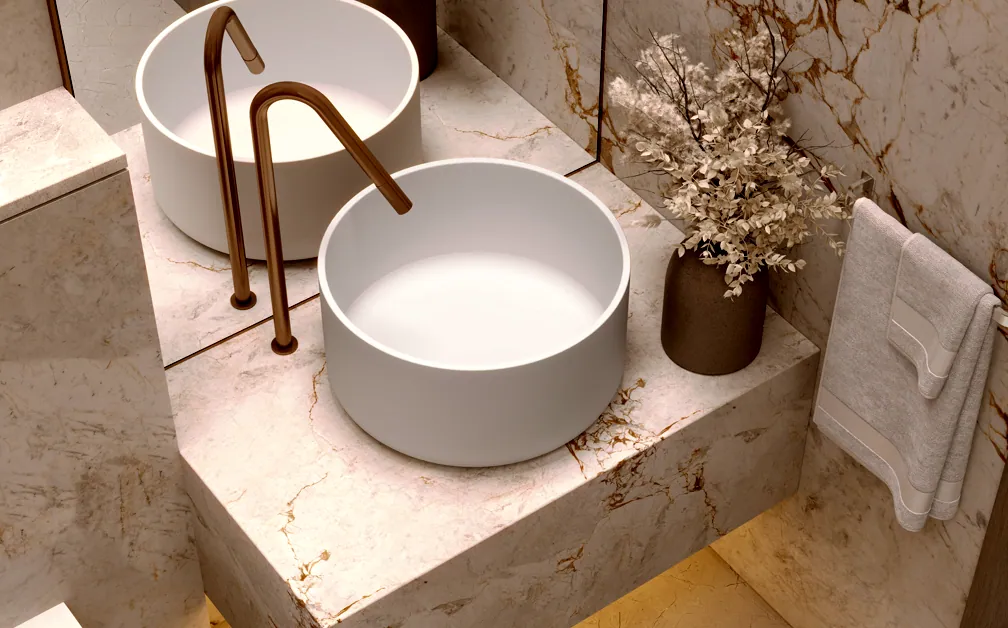 Red Square Tower: interior bathroom, photo 7 of 12